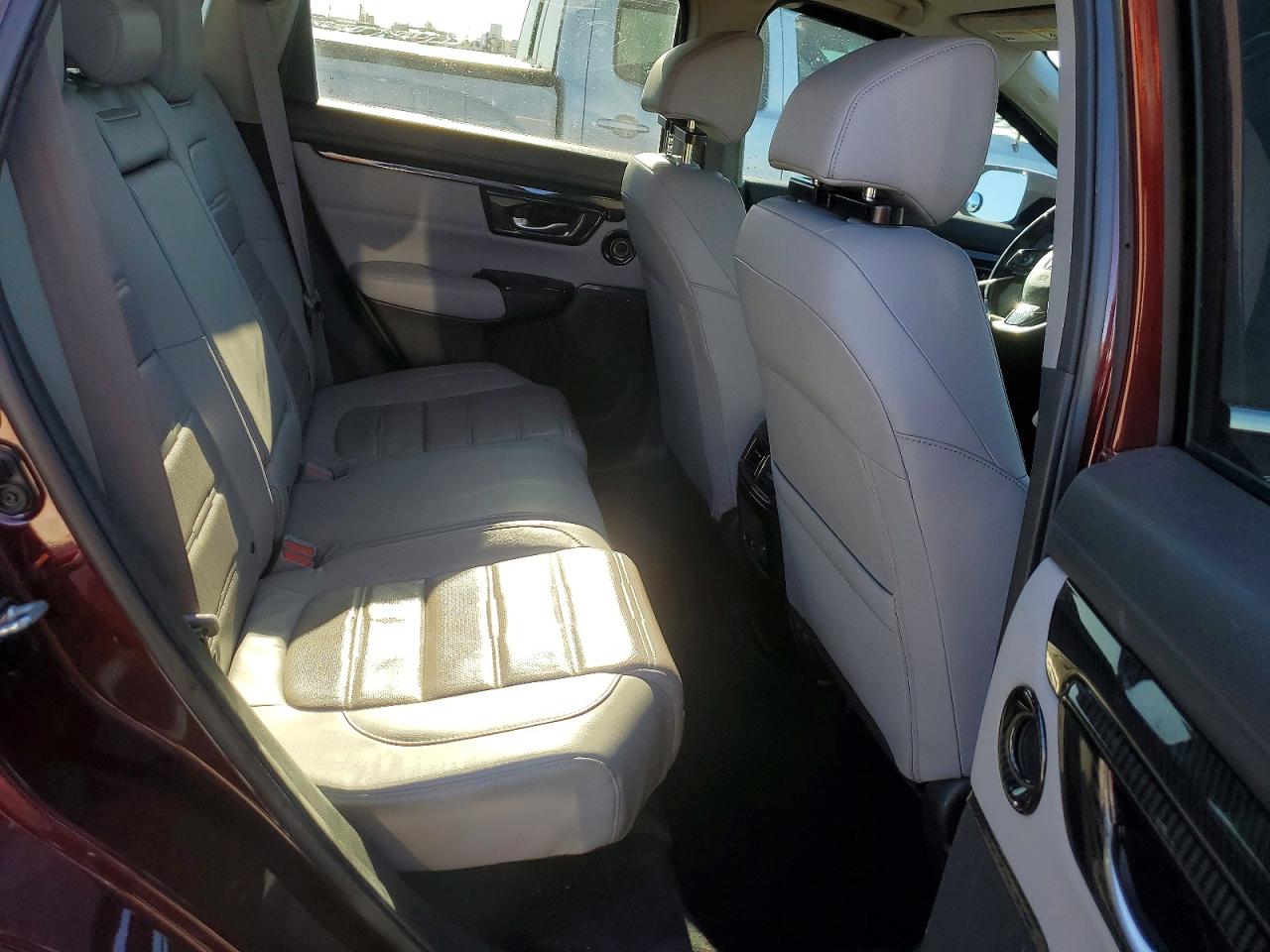 2018 HONDA CR-V TOURING photo 11