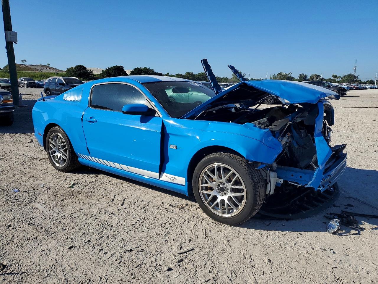 2013 FORD MUSTANG GT photo 7