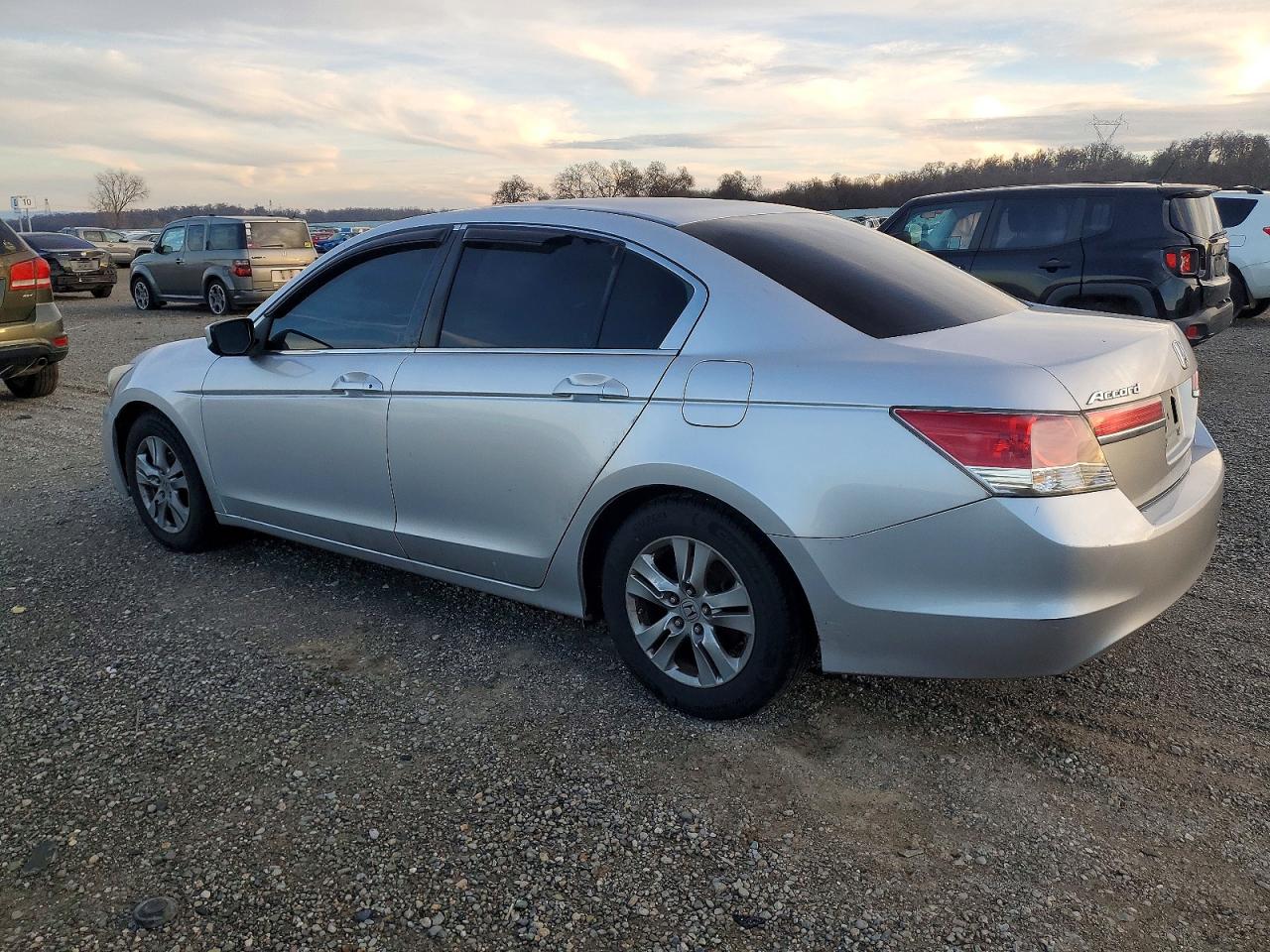 2012 HONDA ACCORD SE photo 2