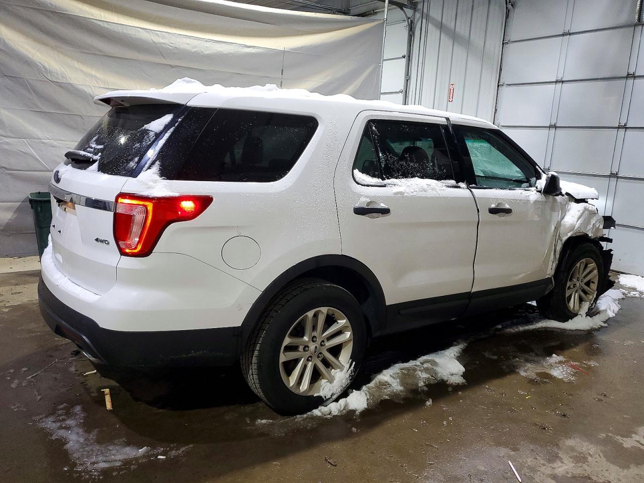 2016 FORD EXPLORER photo 3