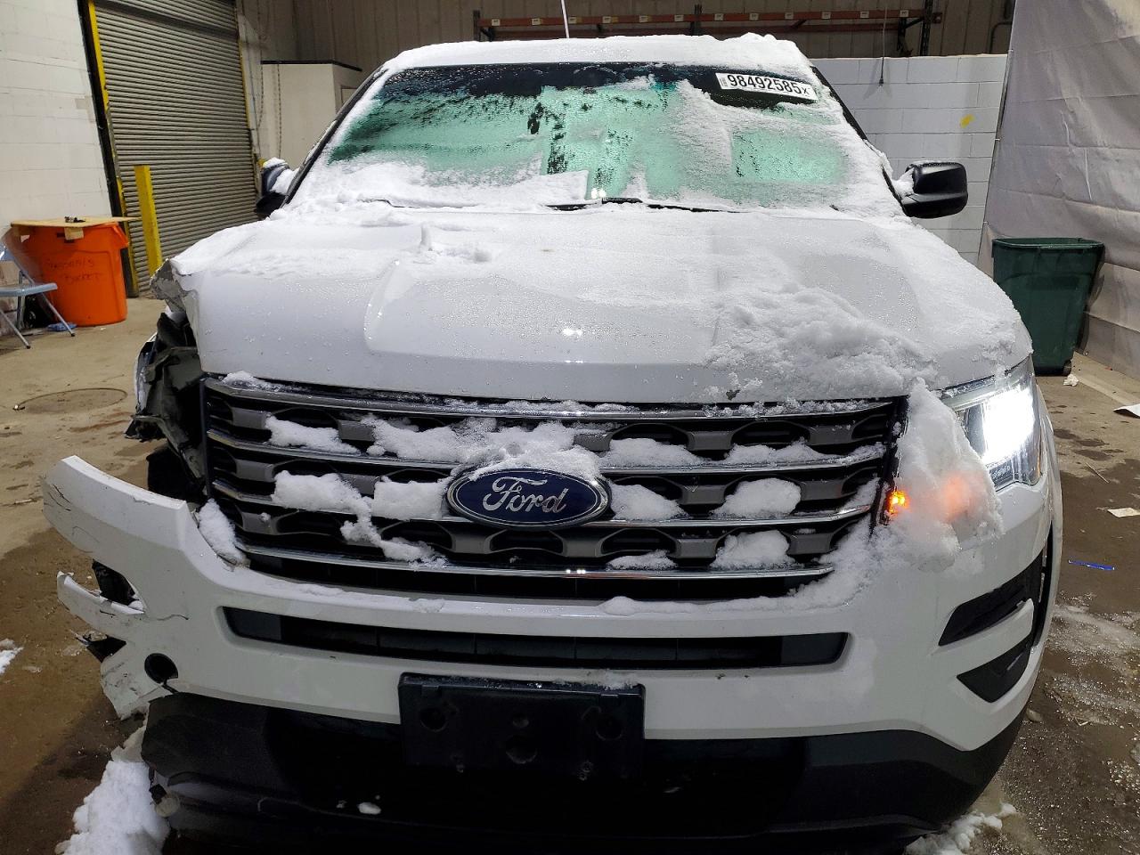 2016 FORD EXPLORER photo 5
