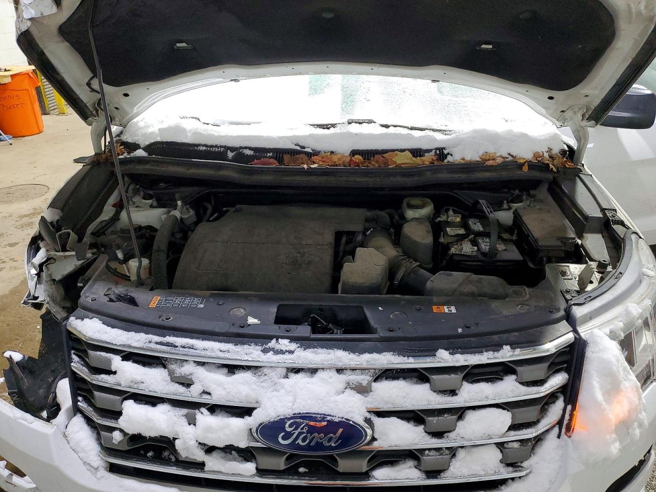 2016 FORD EXPLORER photo 12