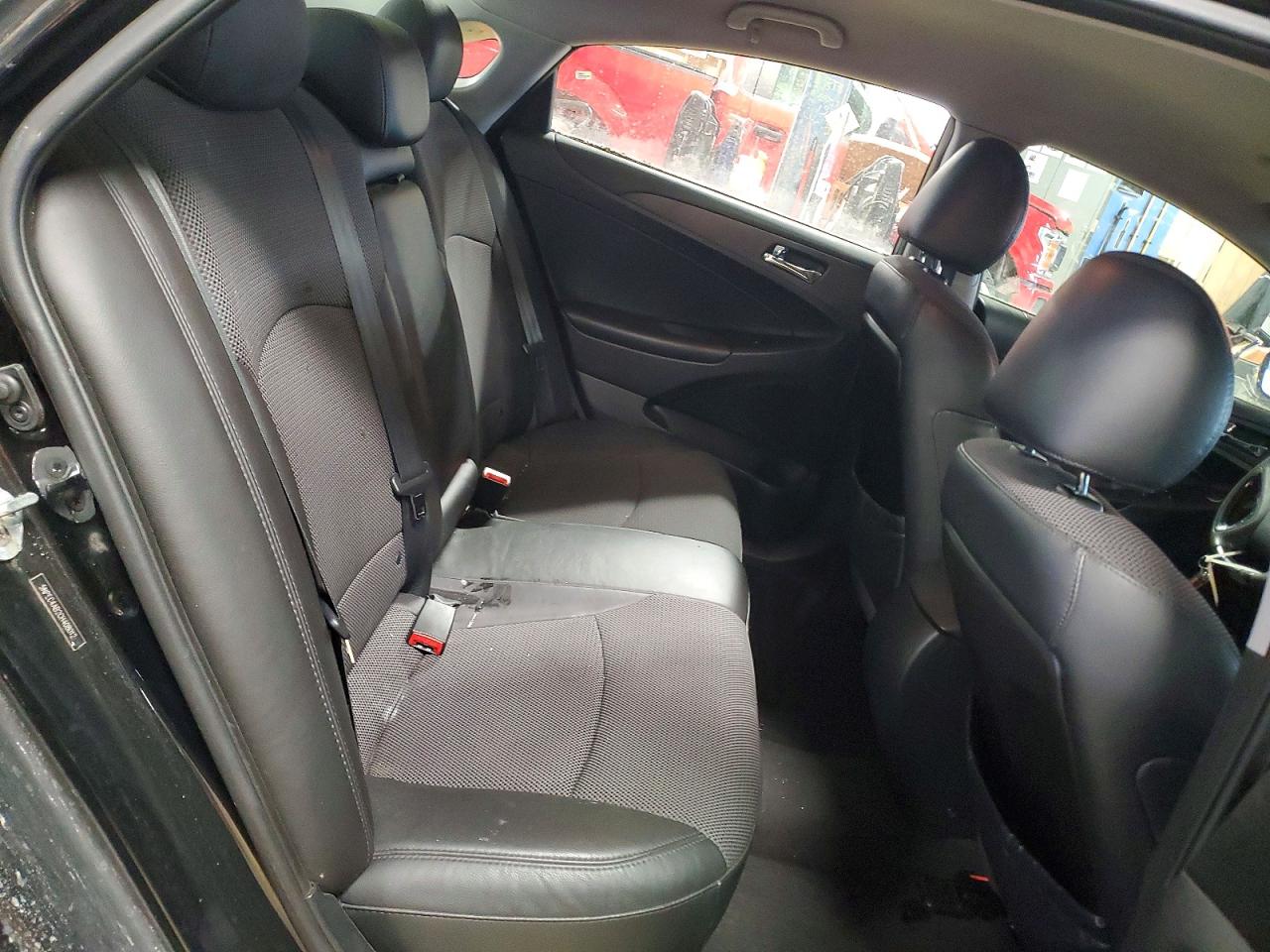 2012 HYUNDAI SONATA SE photo 10