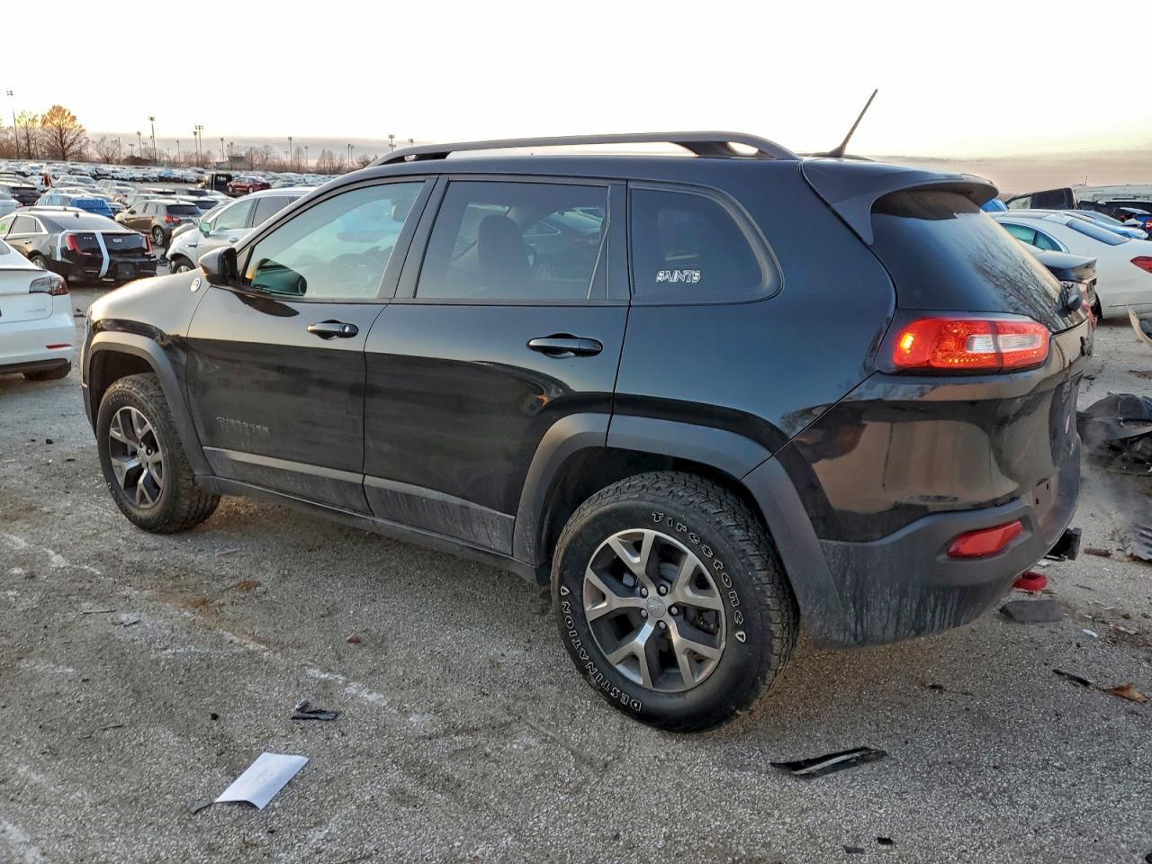 2015 JEEP CHEROKEE TRAILHAWK photo 3