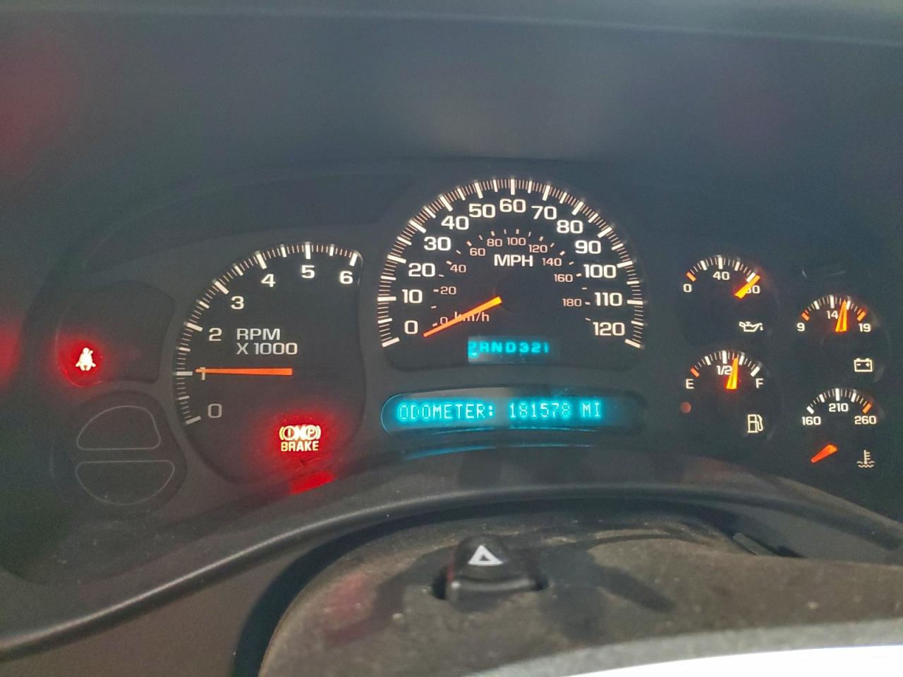 2004 CHEVROLET AVALANCHE K1500 photo 9
