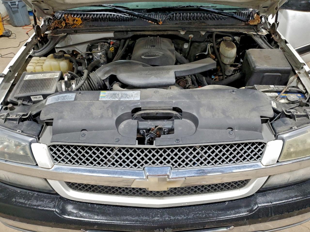 2004 CHEVROLET AVALANCHE K1500 photo 11