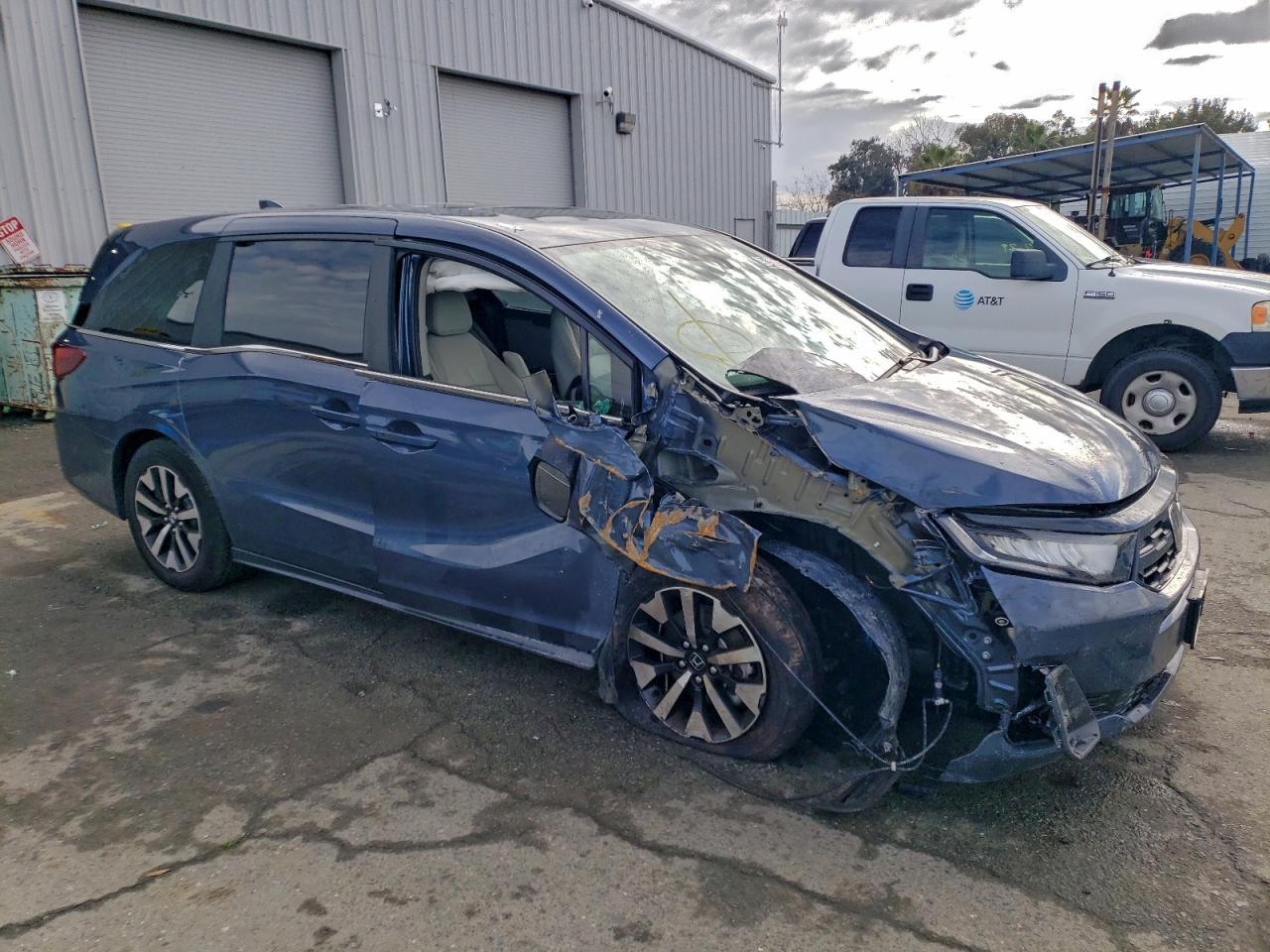 2025 HONDA ODYSSEY EXL photo 4