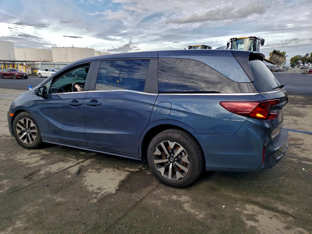 2025 HONDA ODYSSEY EXL photo 2
