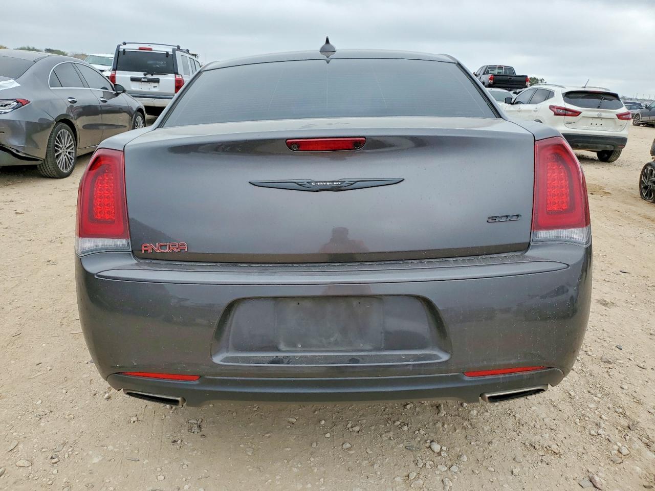 2023 CHRYSLER 300 TOURING photo 11