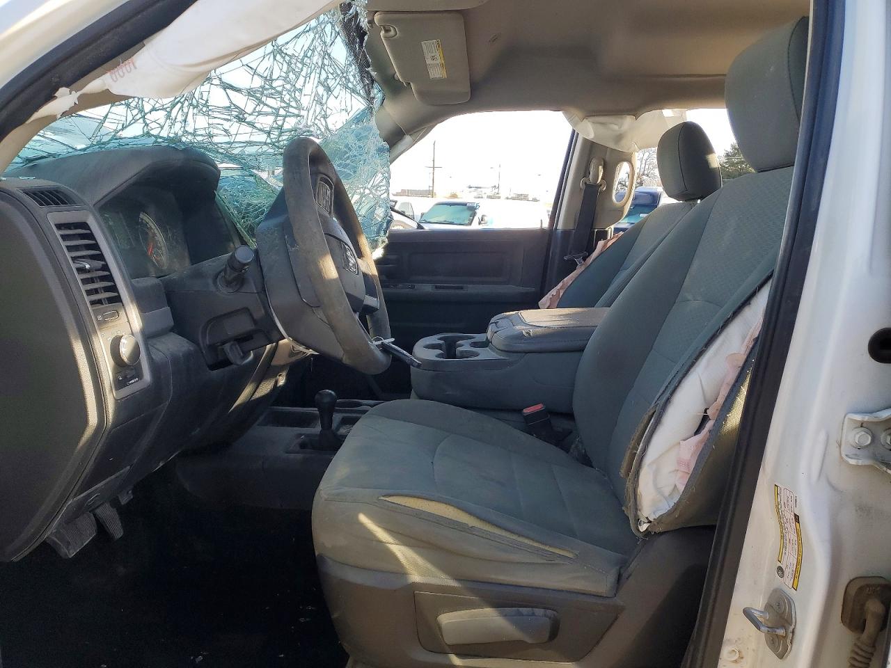 2018 RAM 3500 TRUCK CAB AND CHASSIS photo 7