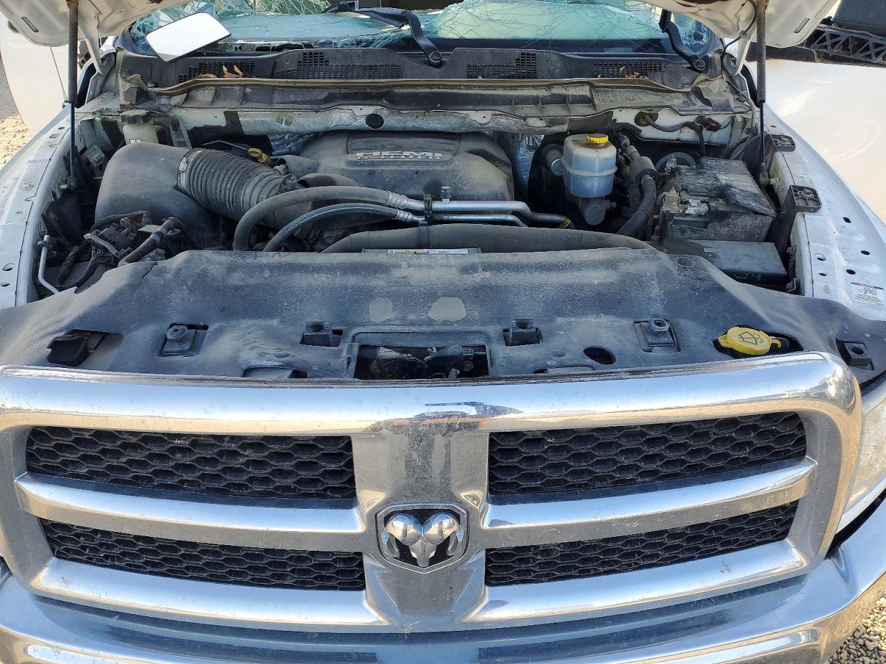 2018 RAM 3500 TRUCK CAB AND CHASSIS photo 11