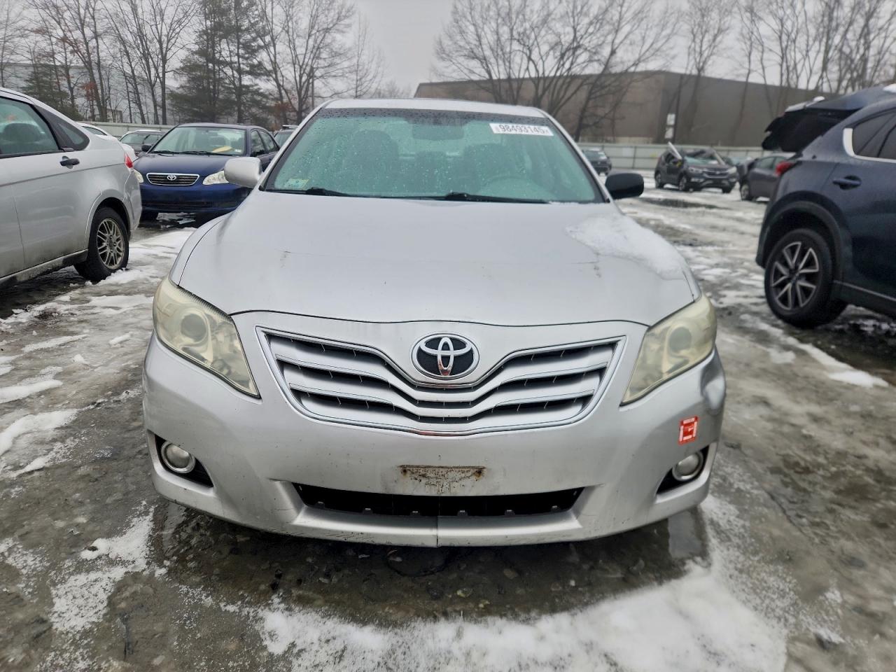 2010 TOYOTA CAMRY BASE photo 5