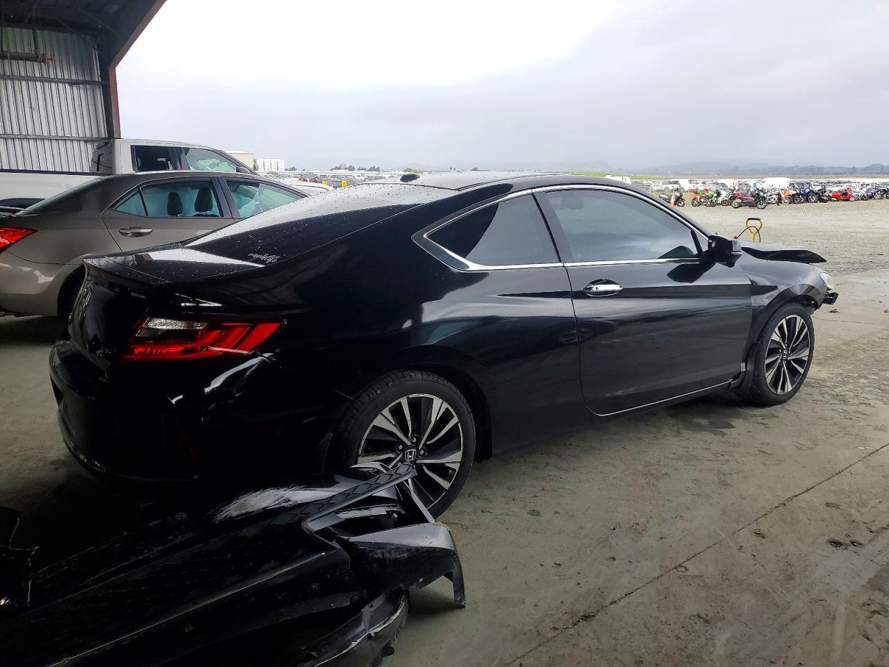 2017 HONDA ACCORD EXL photo 3