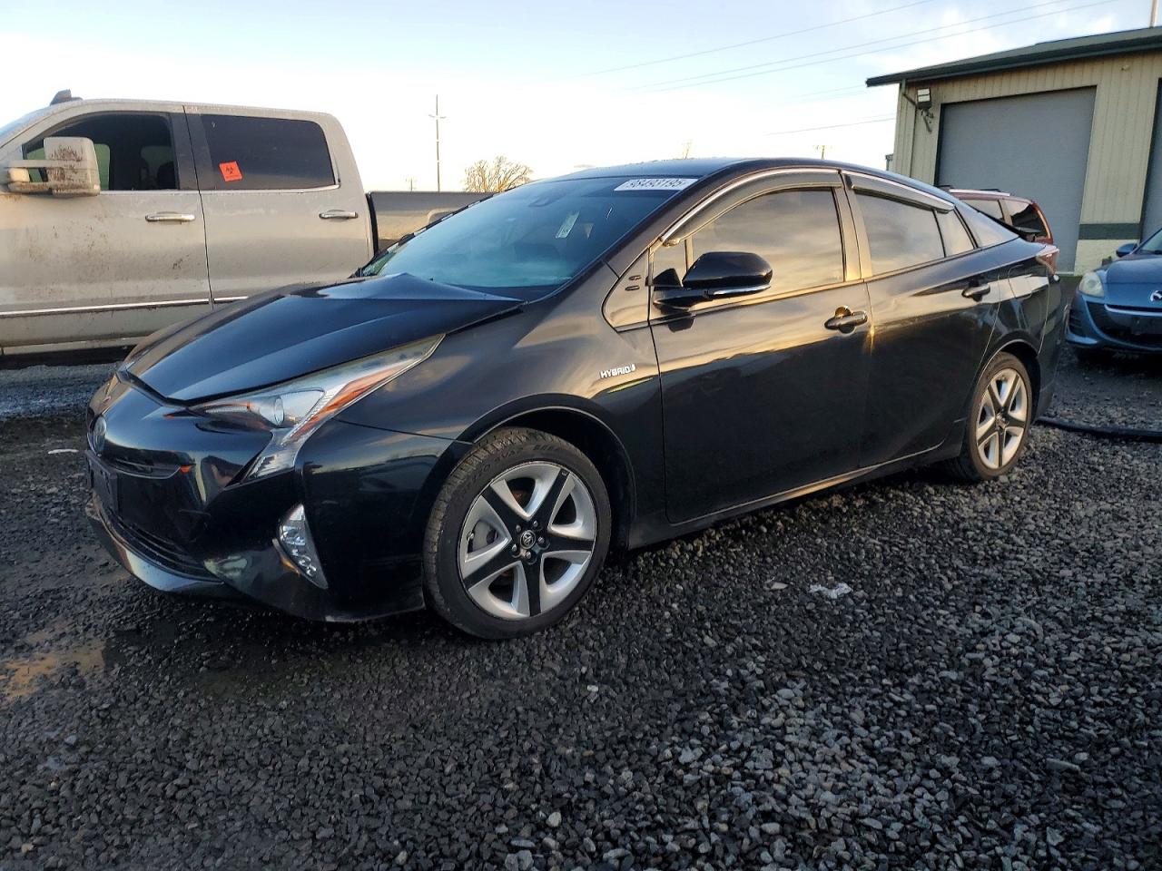 2016 TOYOTA PRIUS