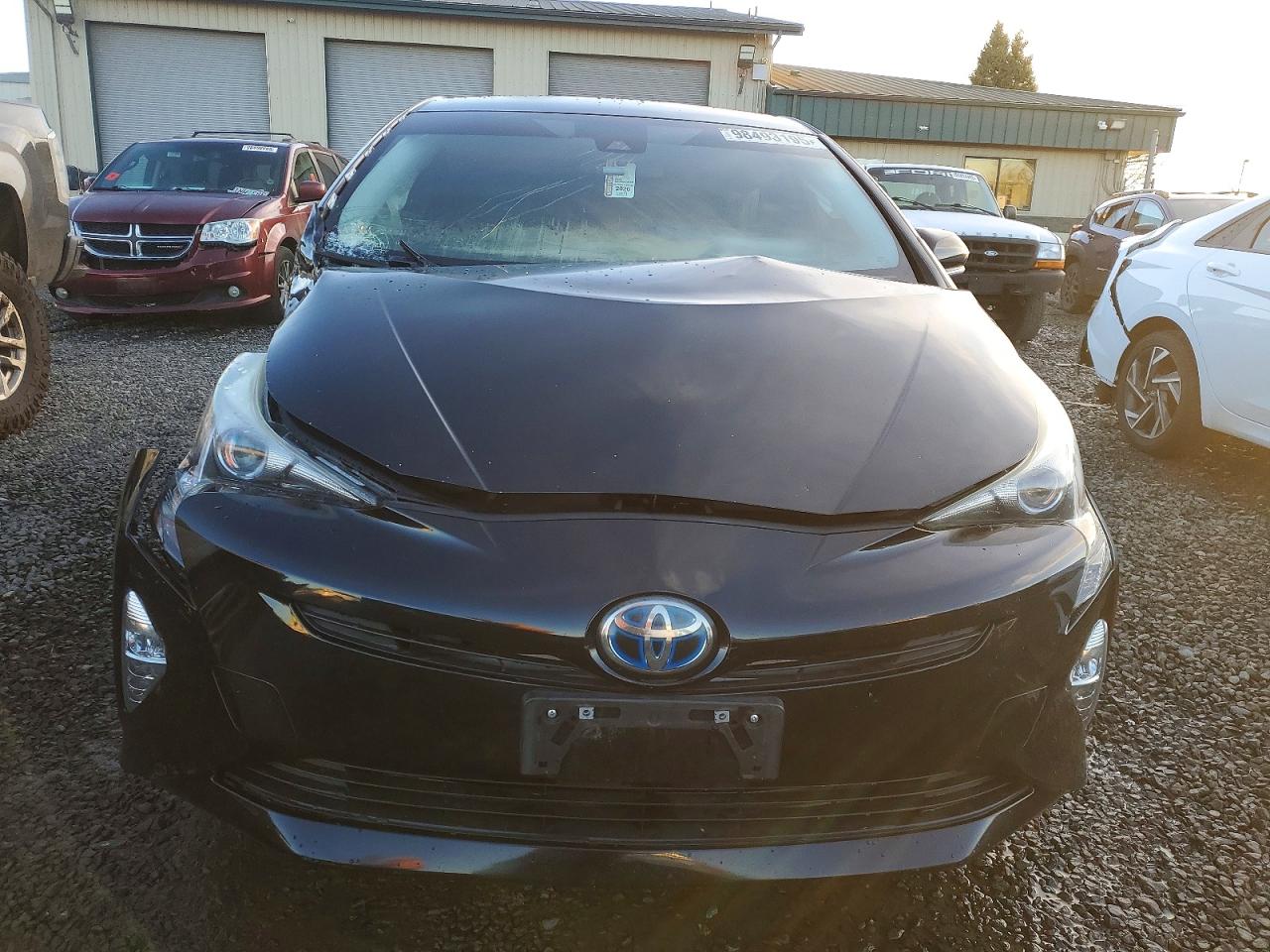 2016 TOYOTA PRIUS photo 9