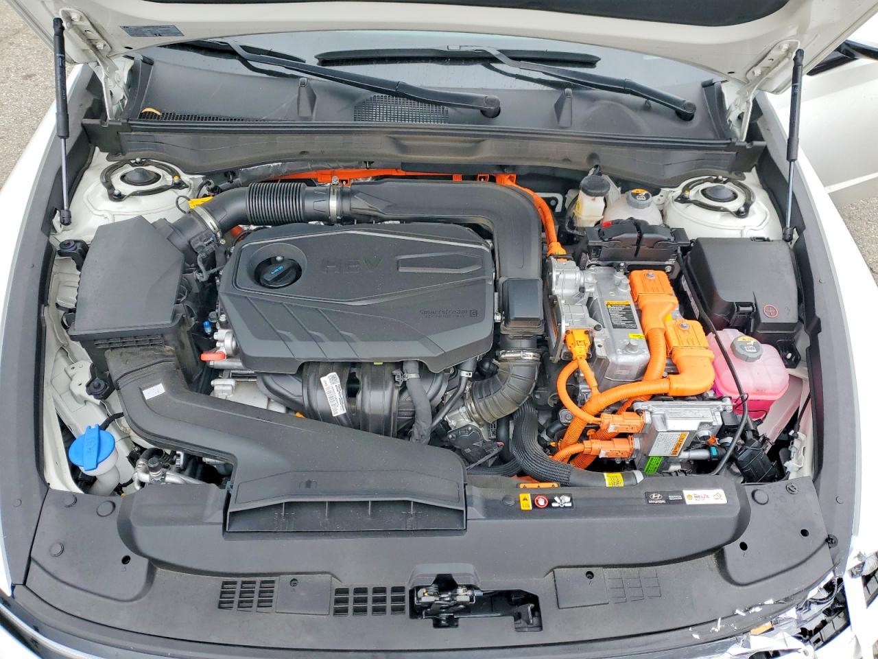 2025 HYUNDAI SONATA HYBRID photo 11