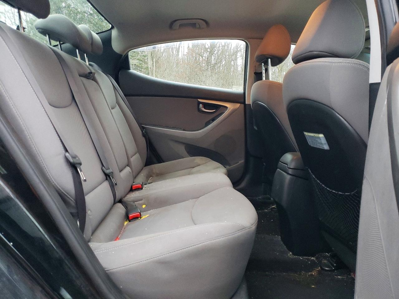 2014 HYUNDAI ELANTRA SE photo 19
