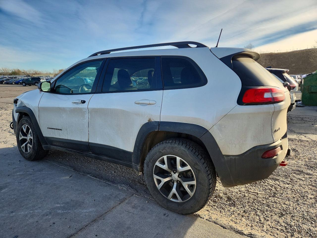 2018 JEEP CHEROKEE TRAILHAWK photo 2