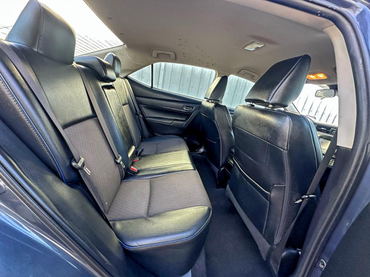 2017 TOYOTA COROLLA L photo 11