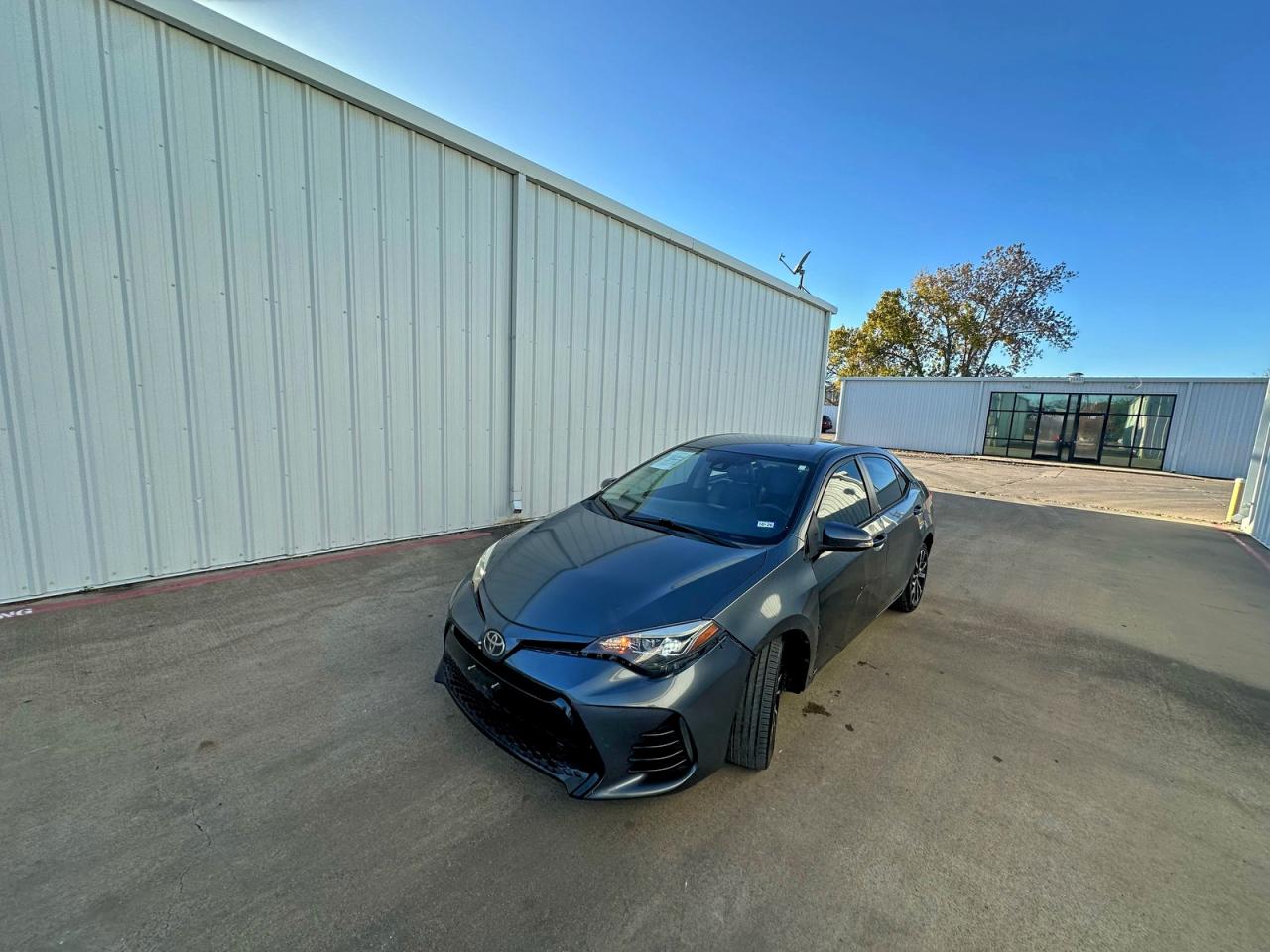 2017 TOYOTA COROLLA L photo 3