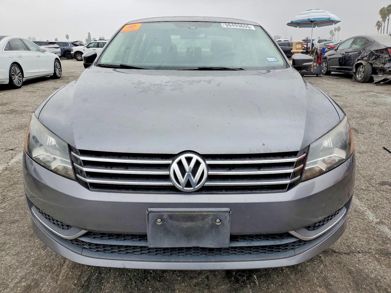 2015 VOLKSWAGEN PASSAT S photo 5