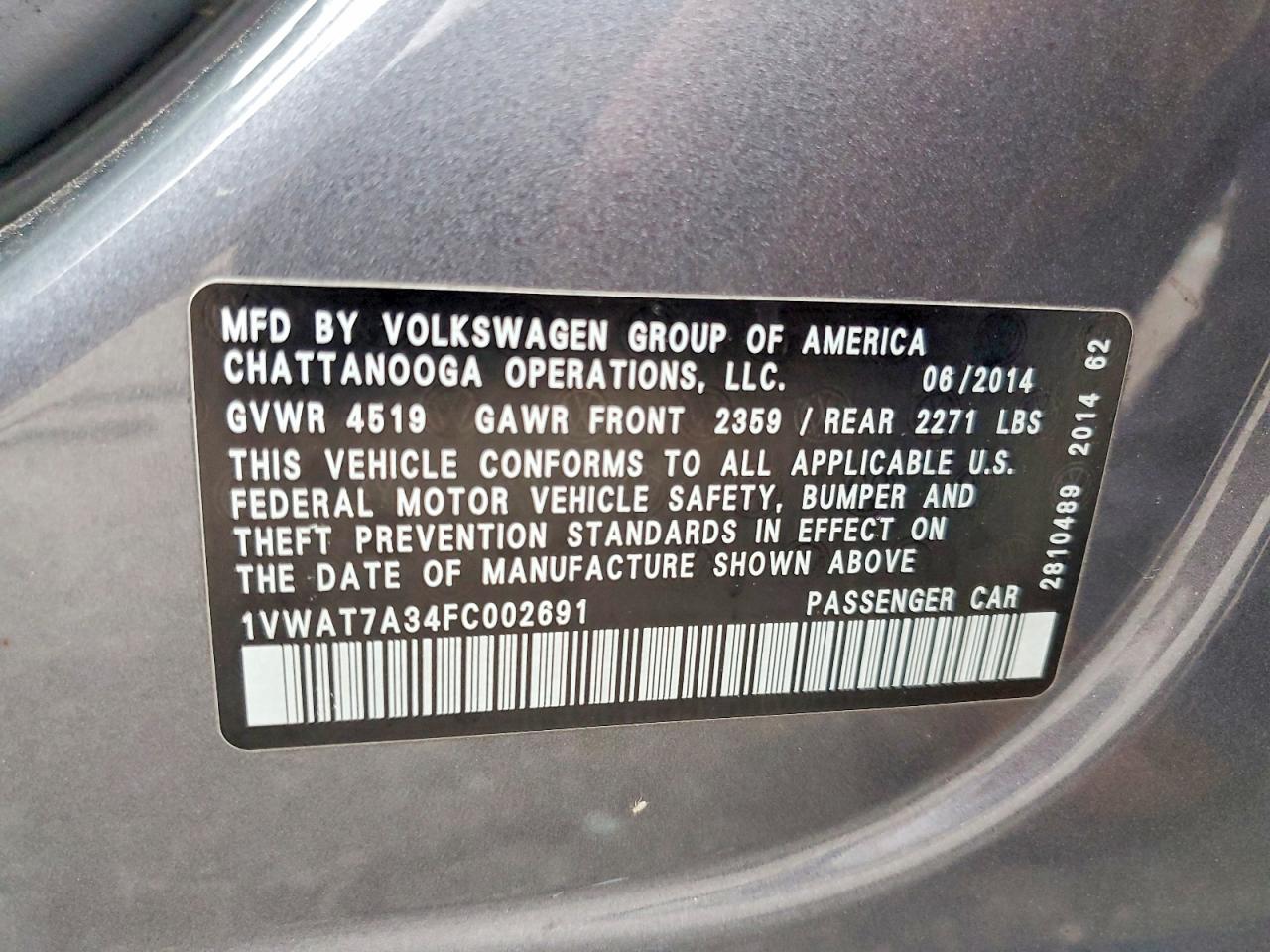 2015 VOLKSWAGEN PASSAT S photo 12