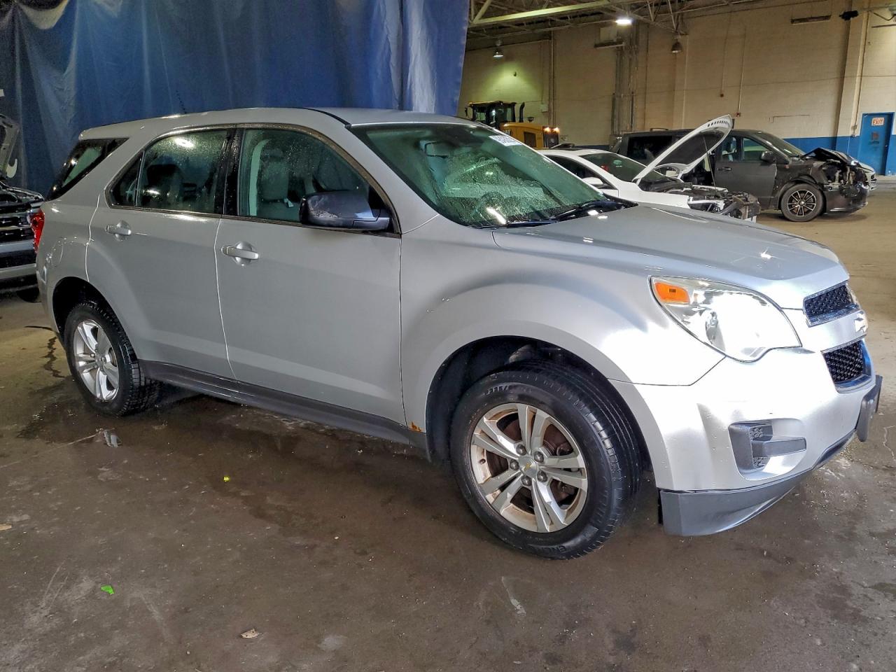 2013 CHEVROLET EQUINOX LS photo 4
