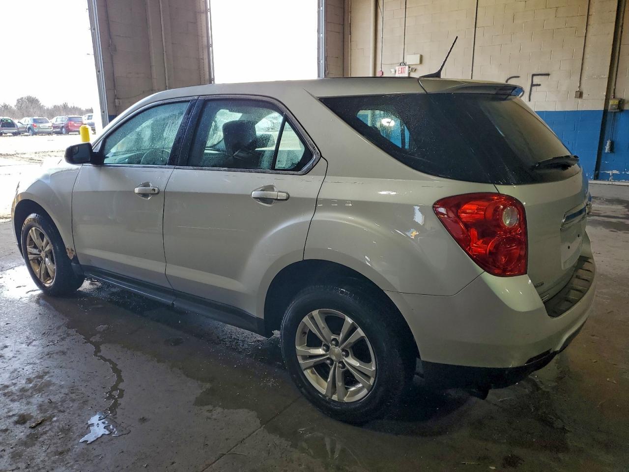 2013 CHEVROLET EQUINOX LS photo 2