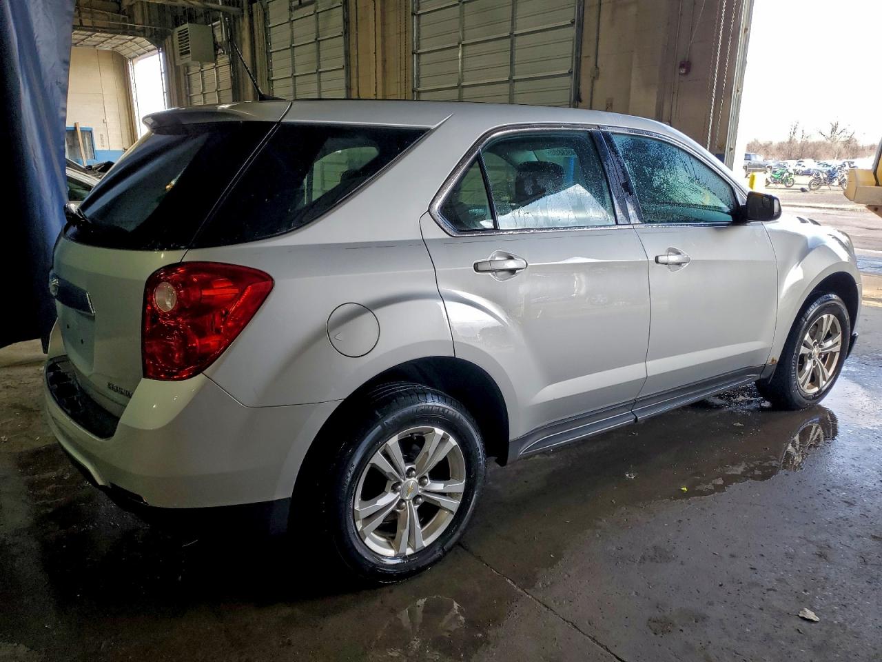 2013 CHEVROLET EQUINOX LS photo 3