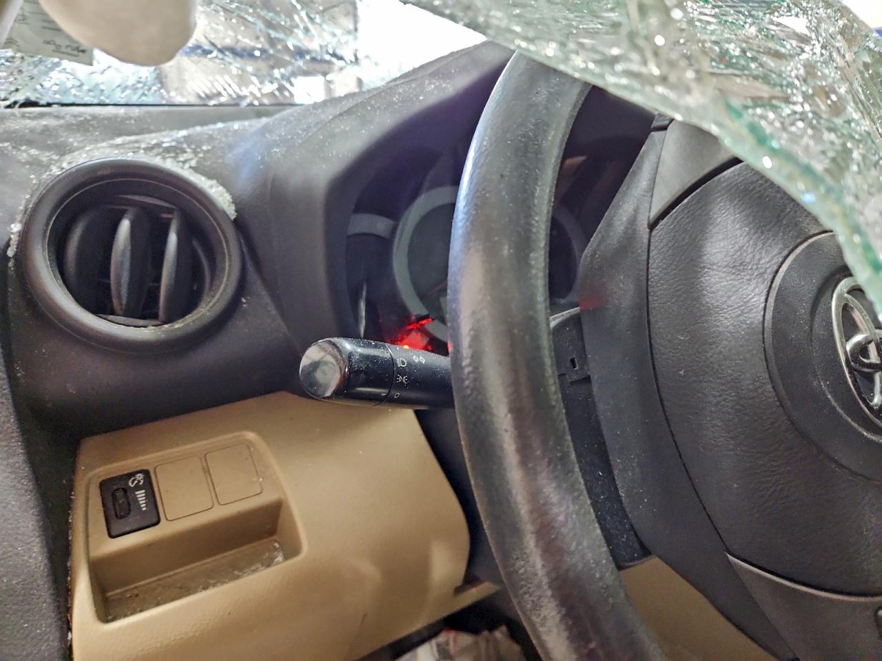 2011 TOYOTA RAV4 photo 17