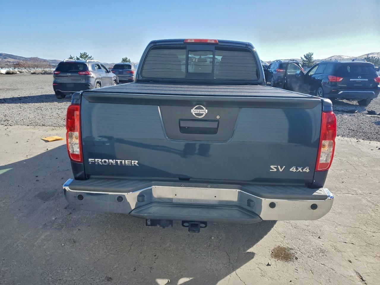2017 NISSAN FRONTIER SV photo 6