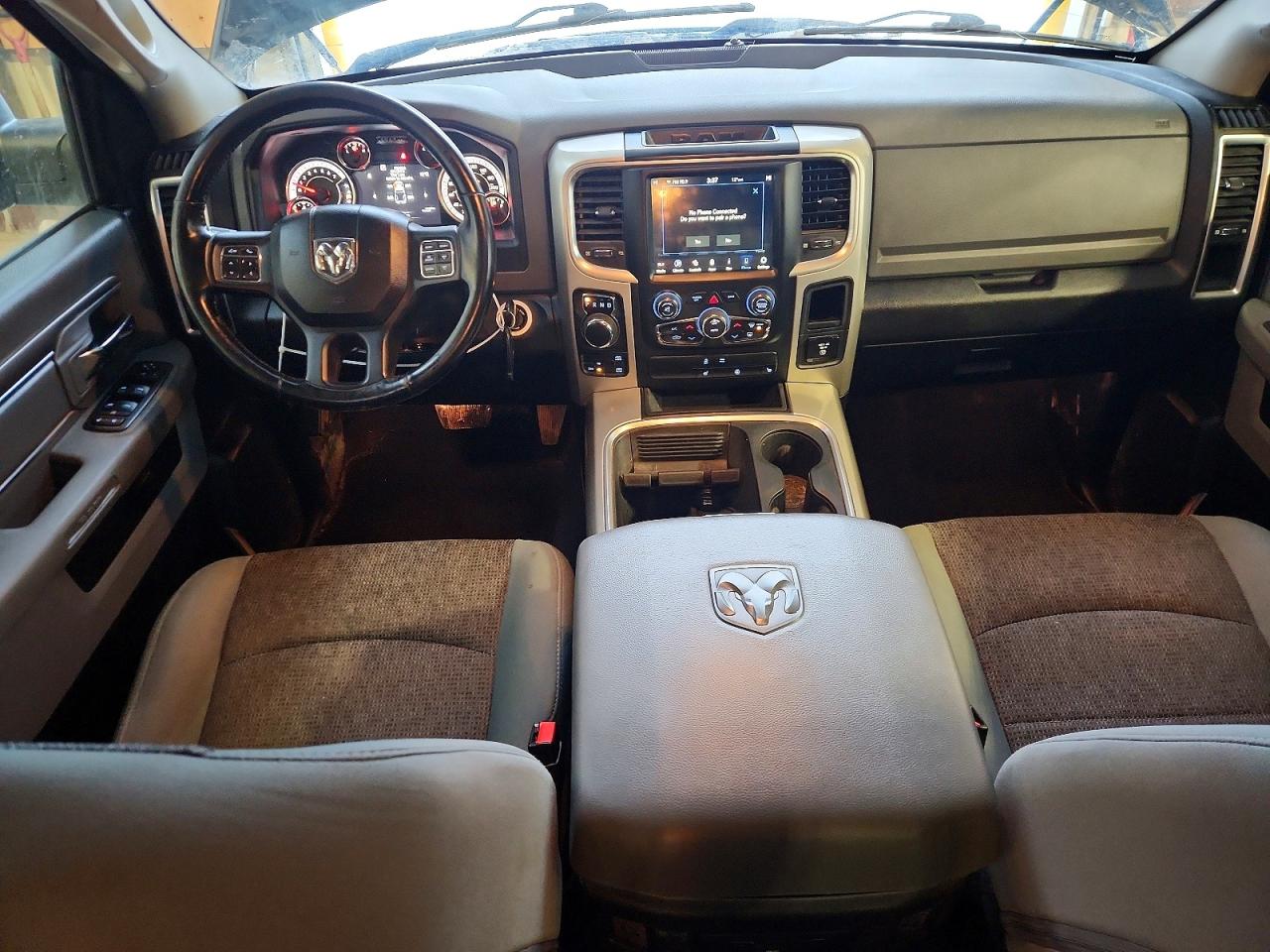 2019 RAM 1500 CLASSIC SLT photo 8