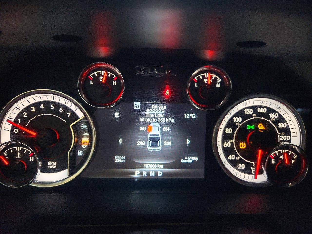 2019 RAM 1500 CLASSIC SLT photo 9