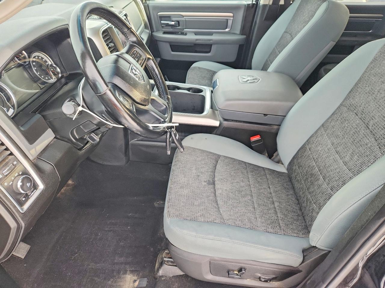 2019 RAM 1500 CLASSIC SLT photo 7