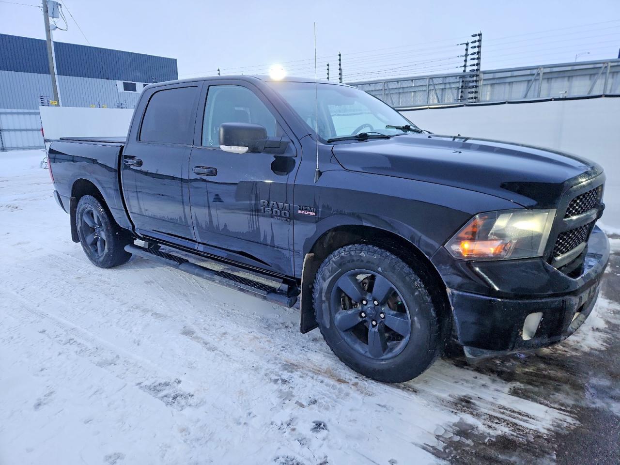 2019 RAM 1500 CLASSIC SLT photo 4