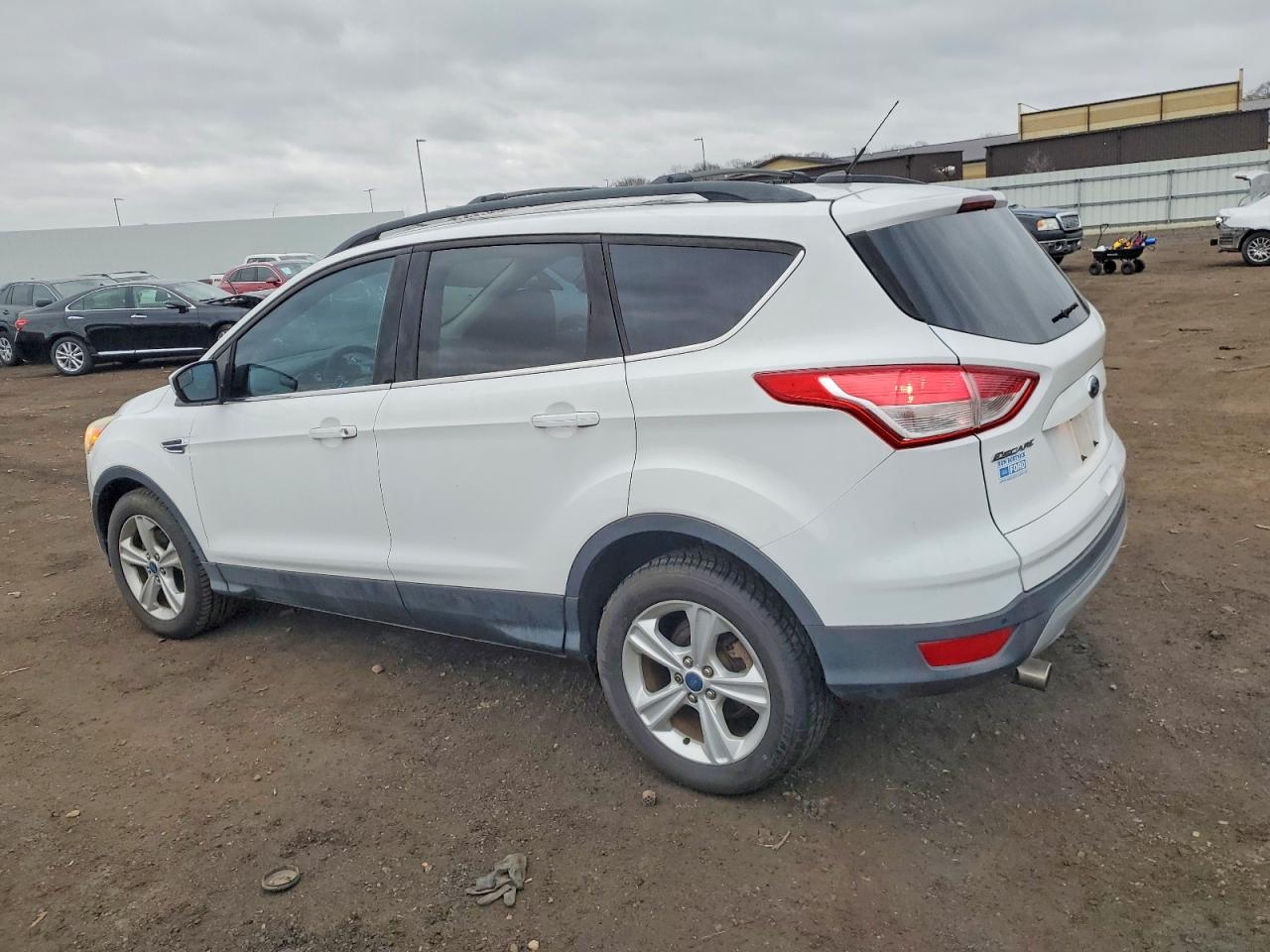 2013 FORD ESCAPE SE photo 2