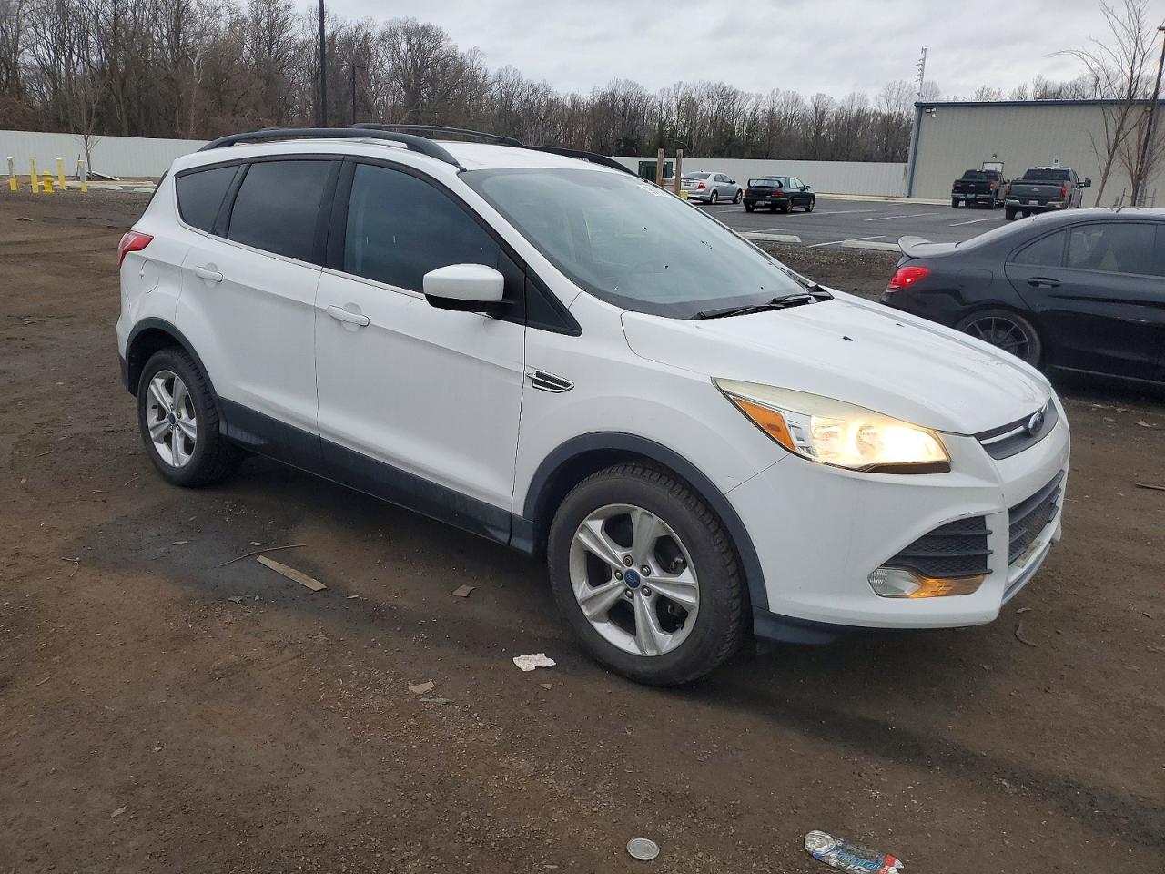 2013 FORD ESCAPE SE photo 4
