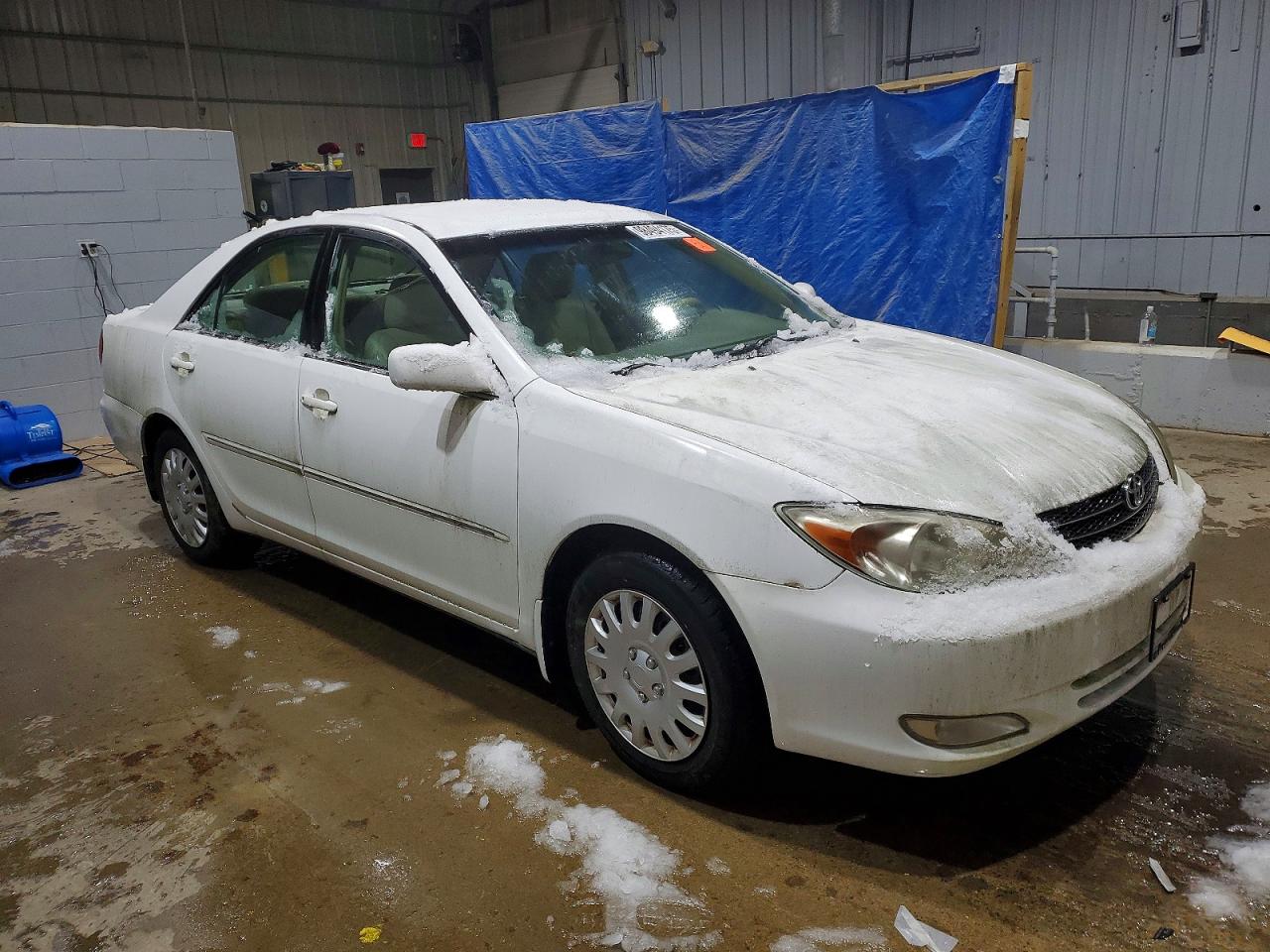 2003 TOYOTA CAMRY photo 10