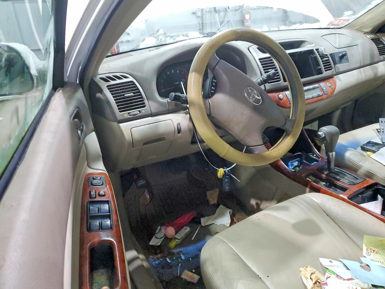 2003 TOYOTA CAMRY photo 22