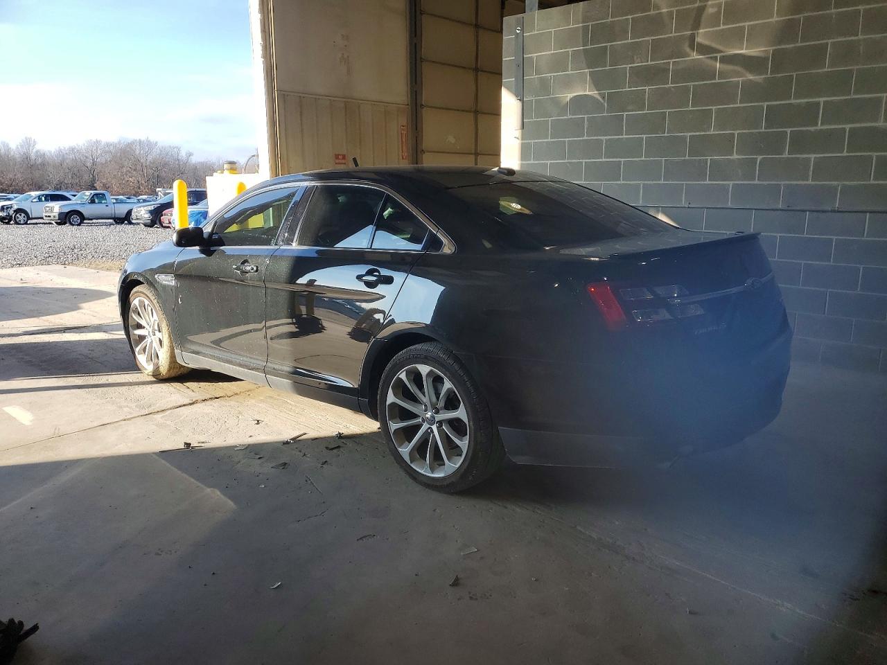 2014 FORD TAURUS LIMITED photo 2