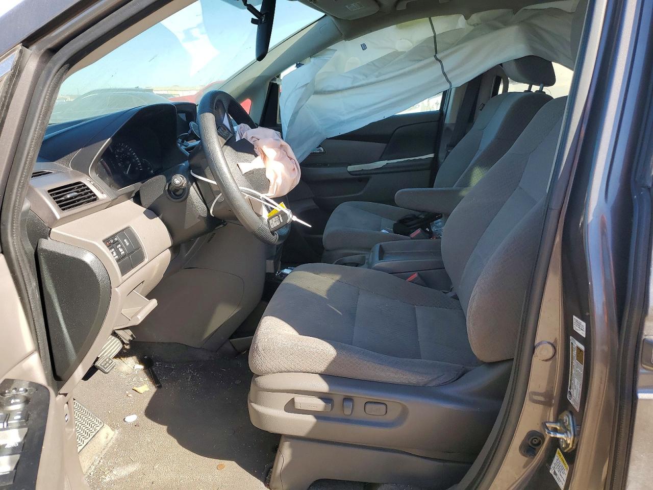 2016 HONDA ODYSSEY SE photo 7