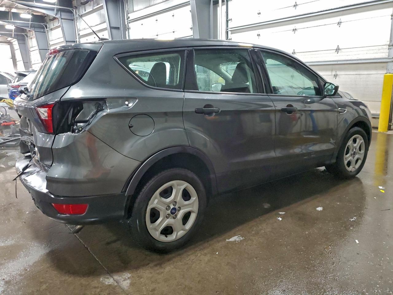 2019 FORD ESCAPE S photo 3