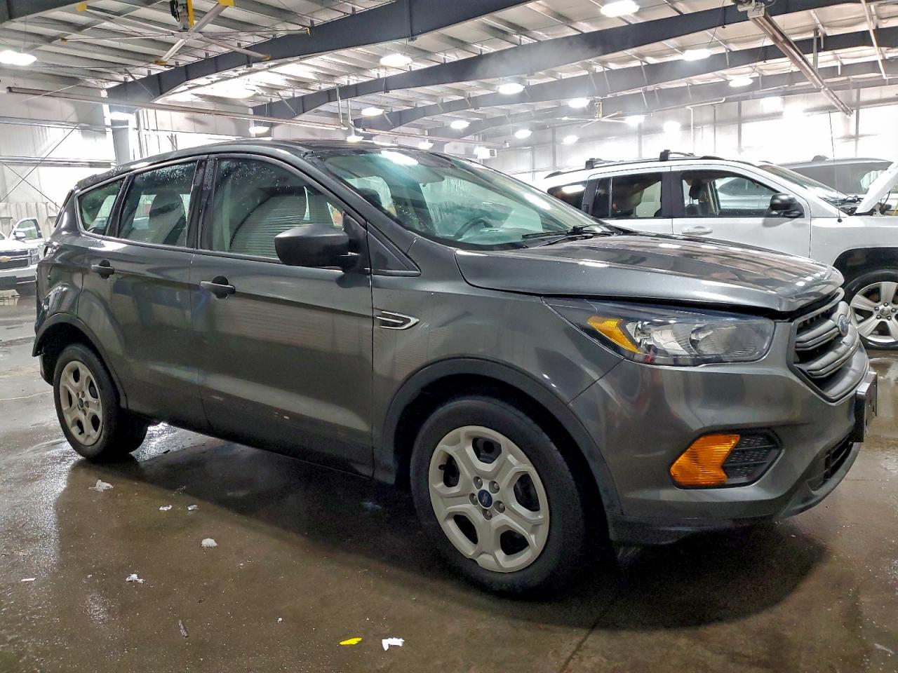 2019 FORD ESCAPE S photo 4
