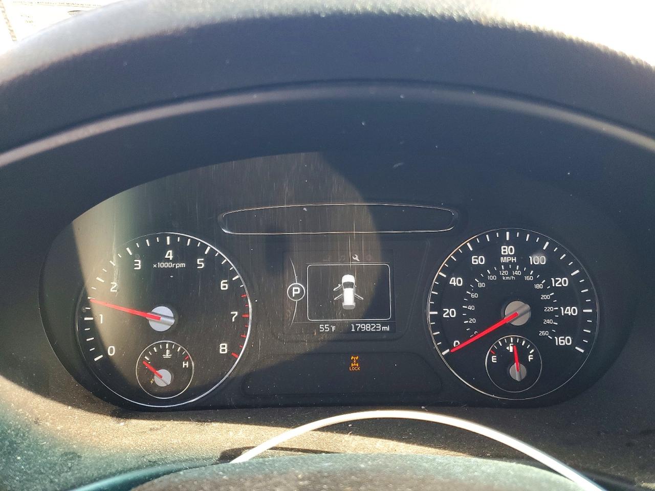2016 KIA SORENTO LX photo 9