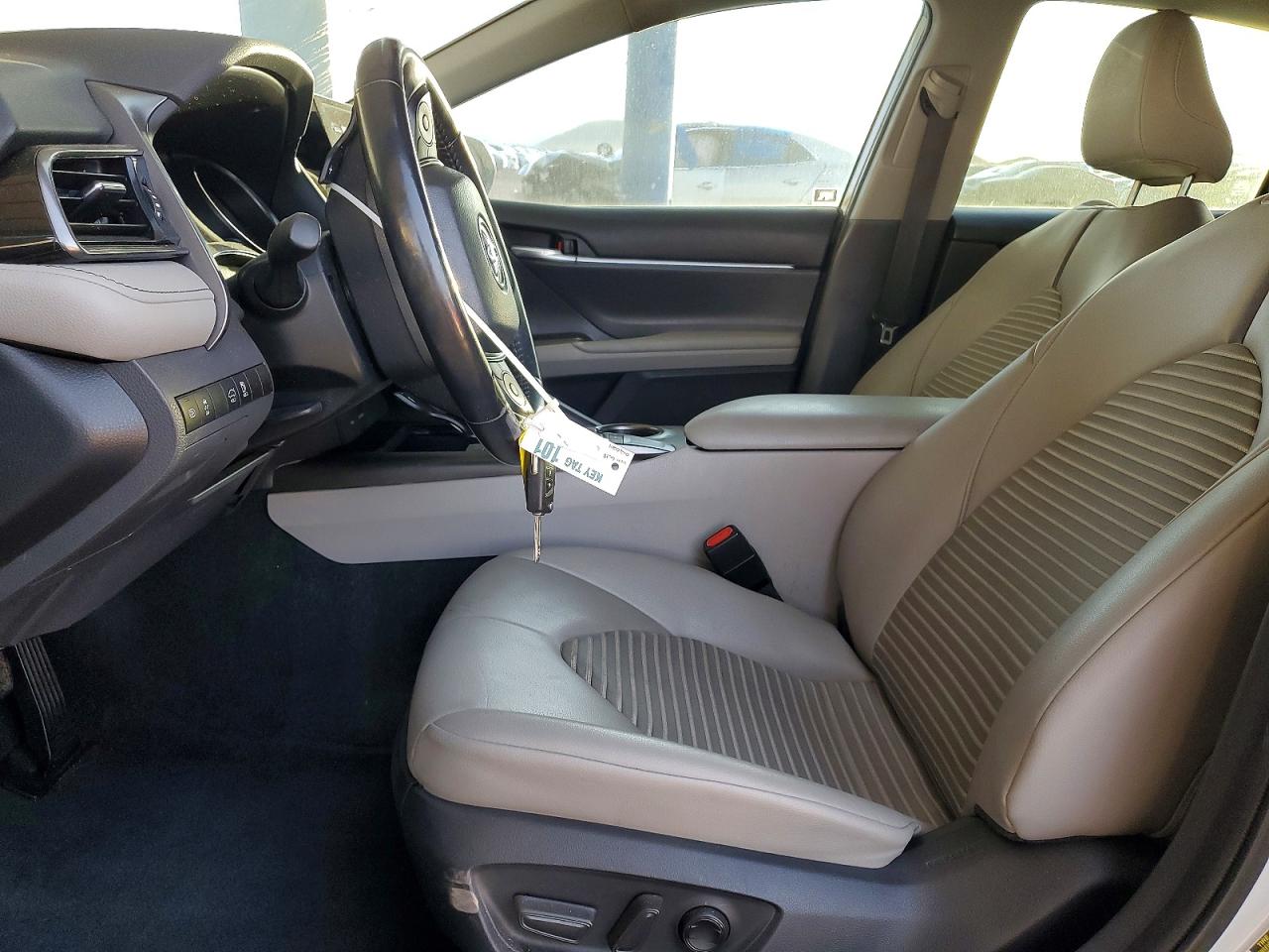 2022 TOYOTA CAMRY SE photo 7
