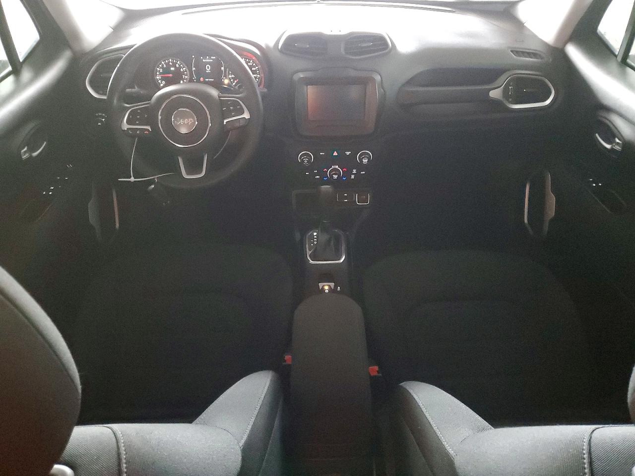 2020 JEEP RENEGADE LATITUDE photo 8