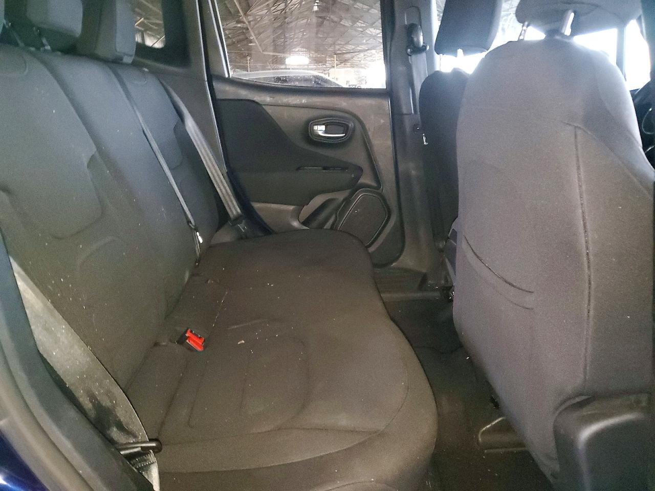 2020 JEEP RENEGADE LATITUDE photo 10