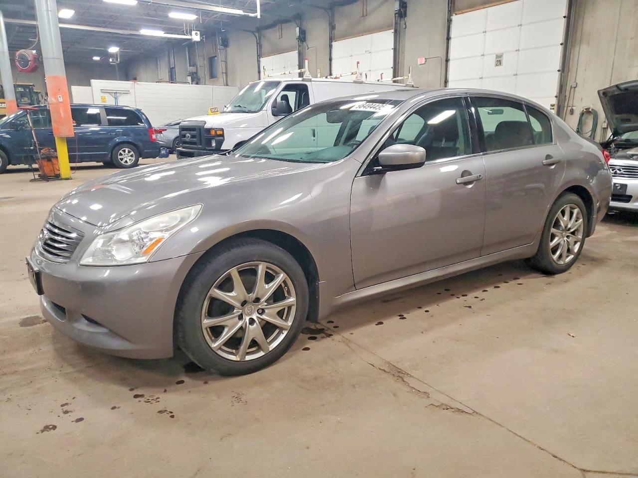2009 INFINITI G37