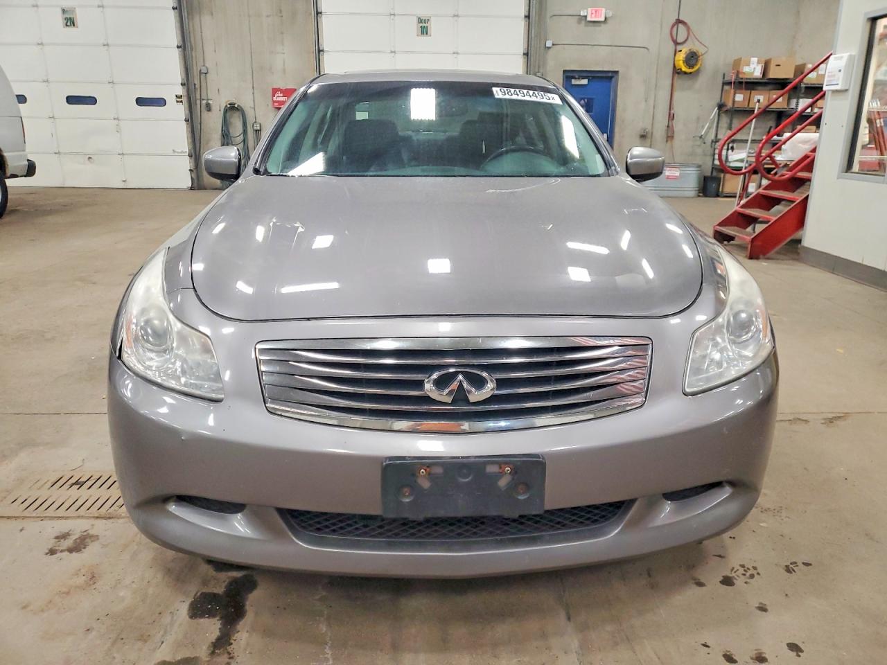 2009 INFINITI G37 photo 5