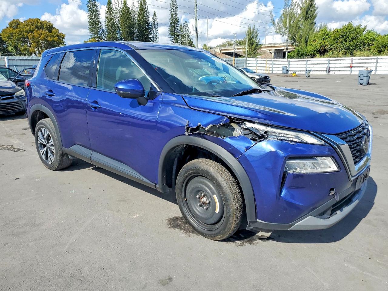 2021 NISSAN ROGUE SV photo 4